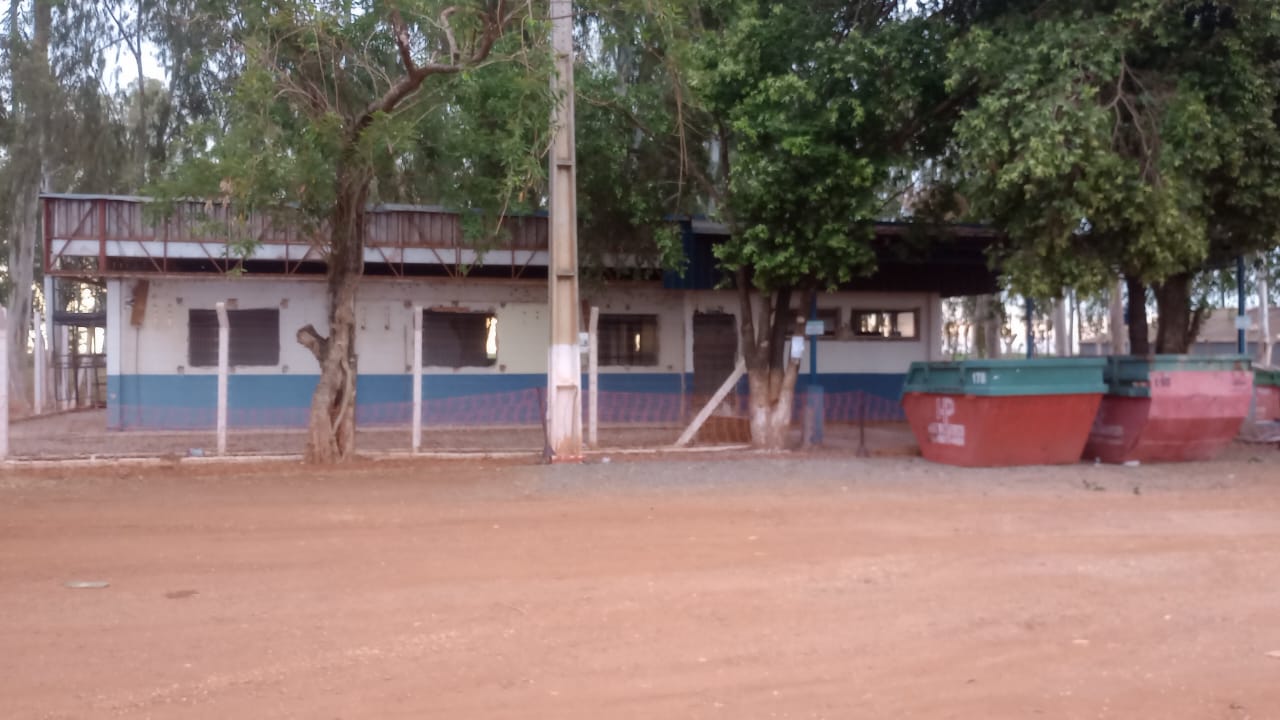 Edifício de apoio de campo da COFCO antes da reforma