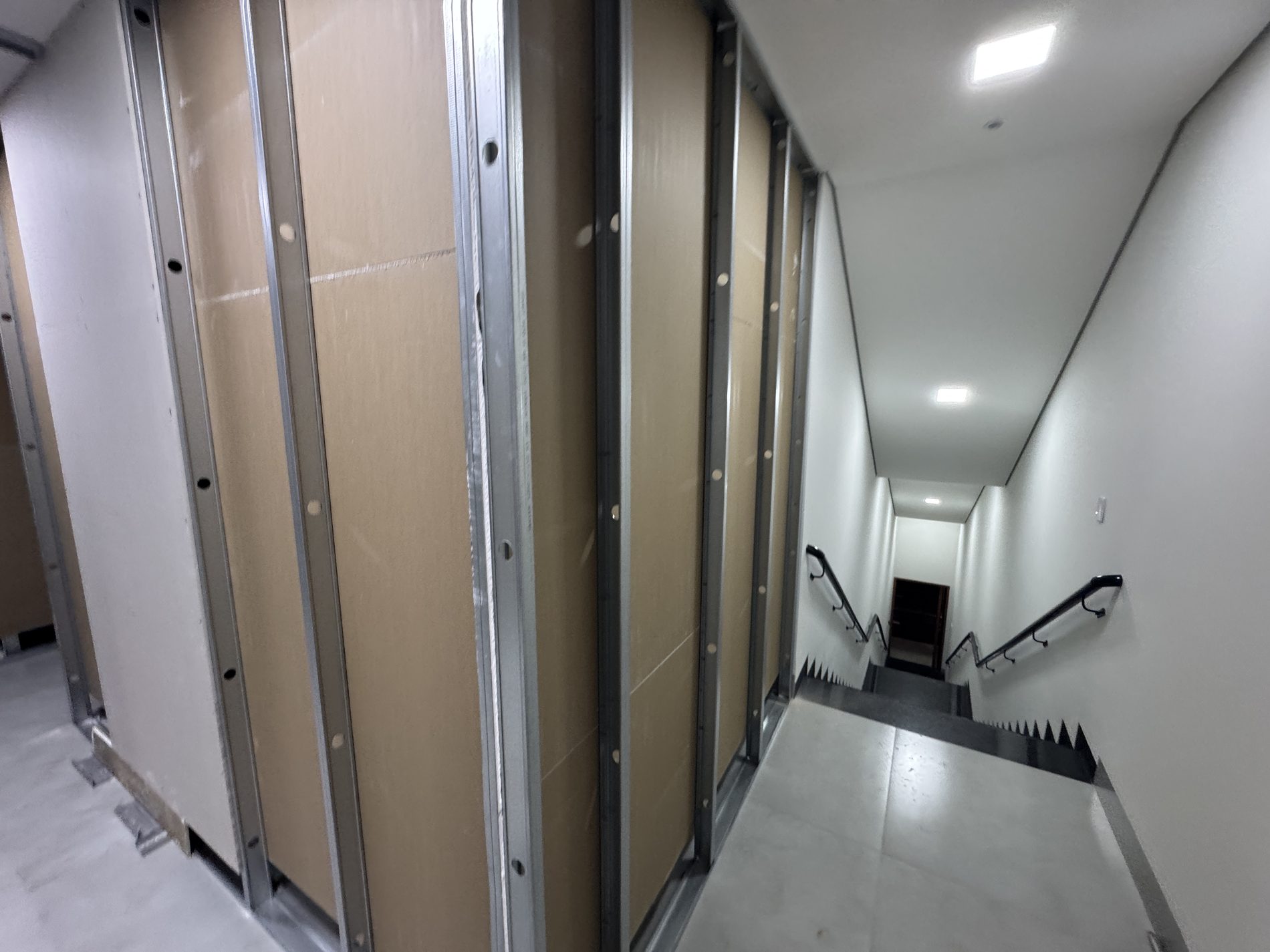 Estrutura interna em drywall da obra Animalle Hospital